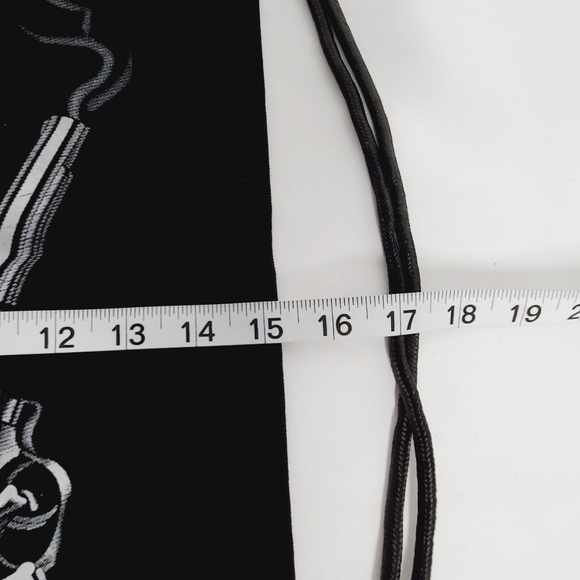 Guns N' Roses Reversible Drawstring Bag - Picture 3 of 4